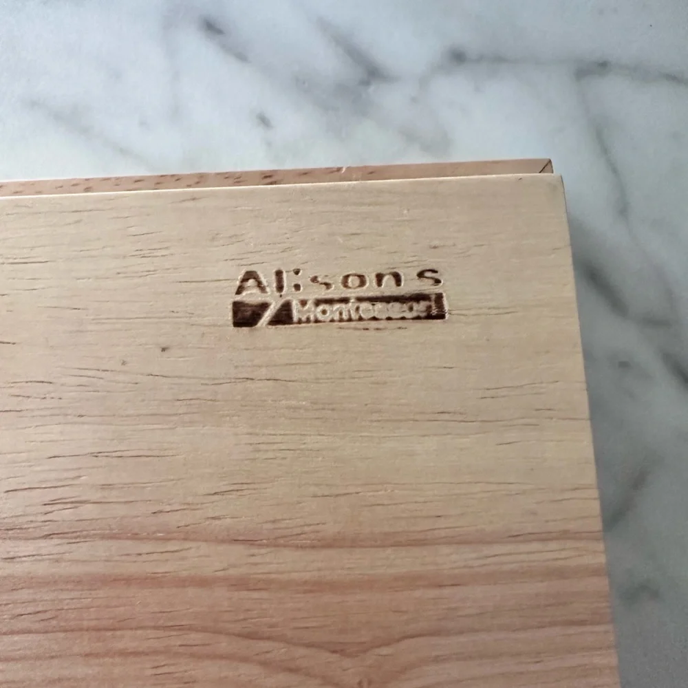 Small Movable Alphabet: Print - Red with Blue vowels - Picture 2 of 3